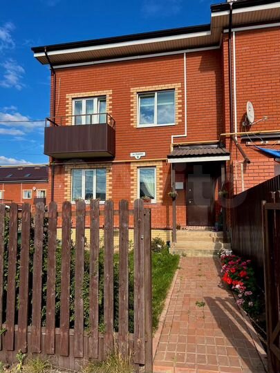 Таунхаус 98 м² на участке 3 сот.