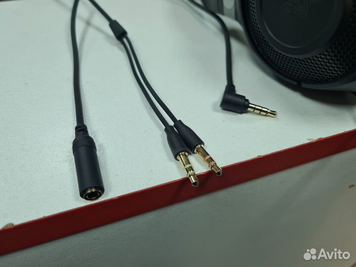 Игровые наушники Razer Kraken X Lite