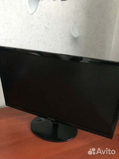 Монитор Samsung S24D300H, 1920x1080, 60 Гц