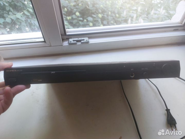 DVD проигрыватель supra DVS-112X