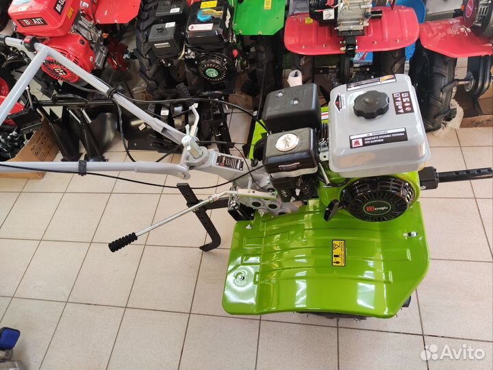 Мотоблок Пахарь 8 л.с