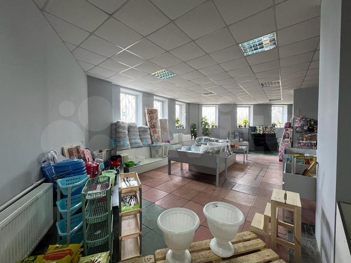 Сдам торговое помещение, 450 м²