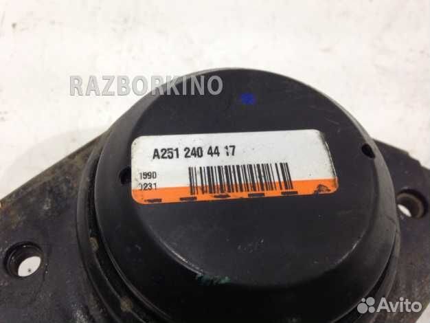 Подушка двигателя