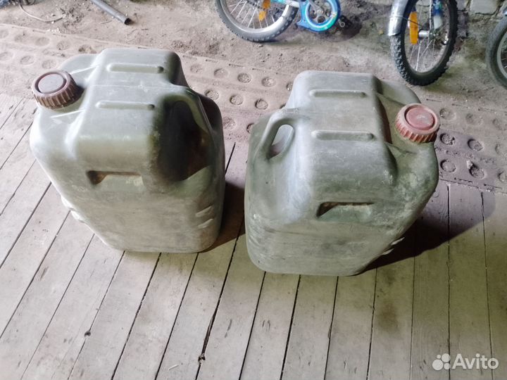 Канистра 50 литров бу