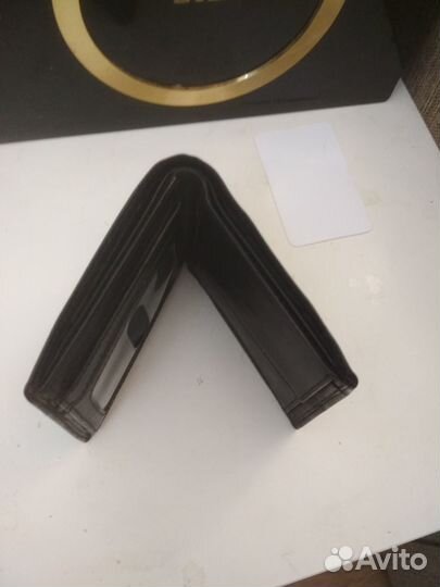 Мужское кожаное портмоне