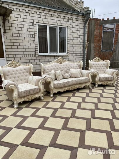 Диван и 2 кресла