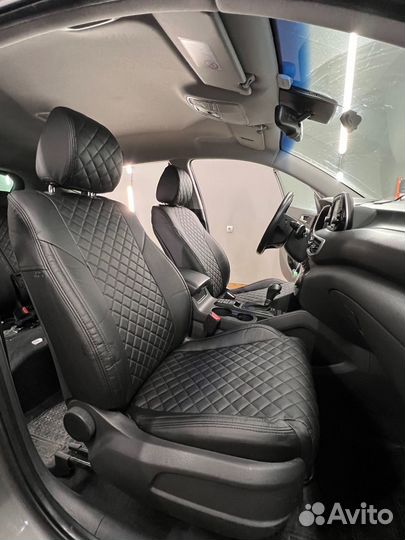 Чехлы на Hyundai Tucson lll