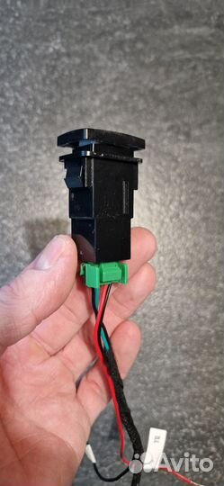 Кнопка электро привода багажника