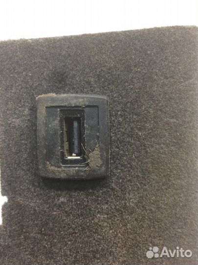 Крышка подлокотника (Mercedes-Benz M-class W166)