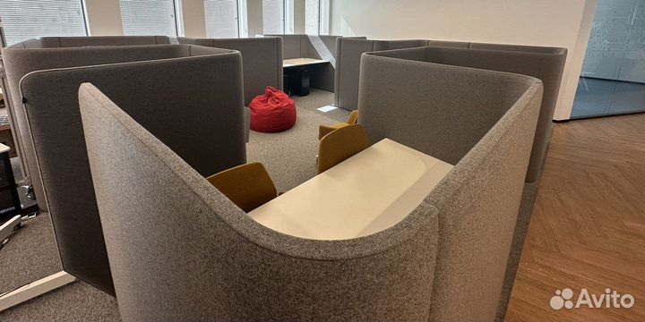 Декоративная офисная мебель