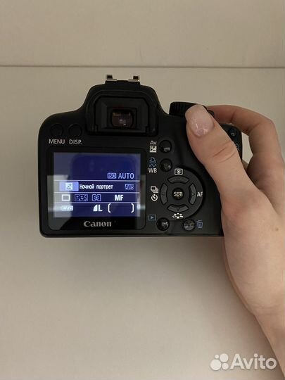 Фотоаппарат Canon EOS 1000D kit