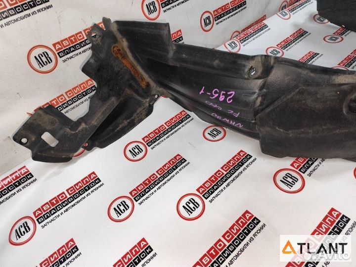 Подкрылок передний левый toyota prius