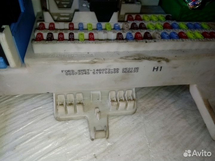 Блок предохранителей салонный форд фокус 2