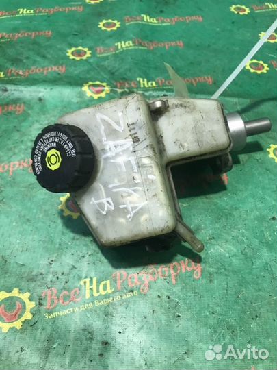 Главный тормозной цилиндр Opel Zafira B минивэн