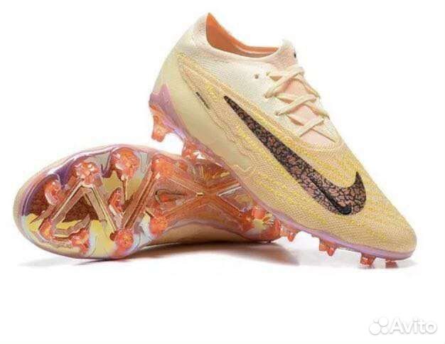 Футбольные бутсы nike phantom