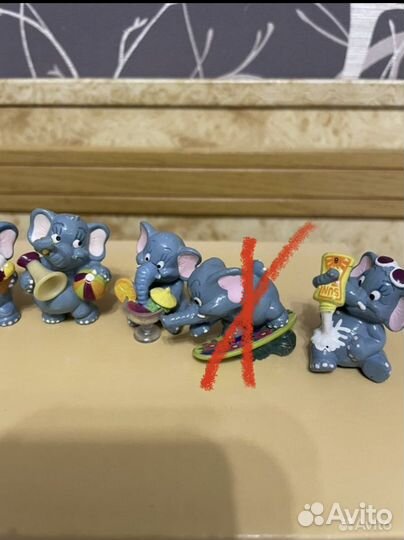 Игрушки киндер разные 90х