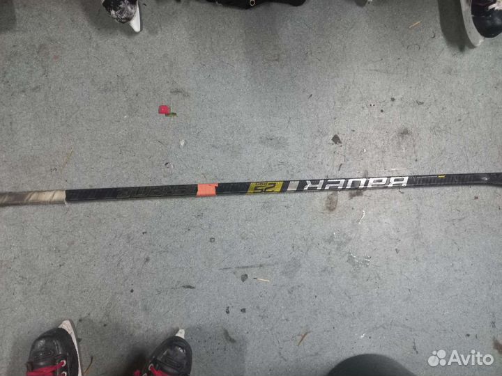 Клюшка хоккейная