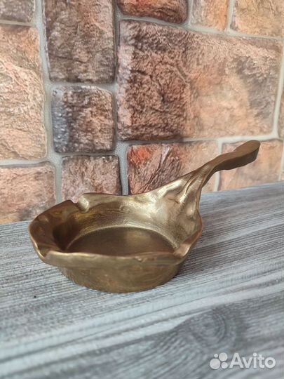 Пепельница винтаж латунь литье