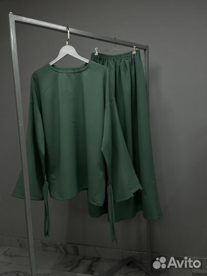 Костюм женский