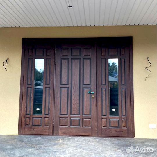 Входная дверь со Склада