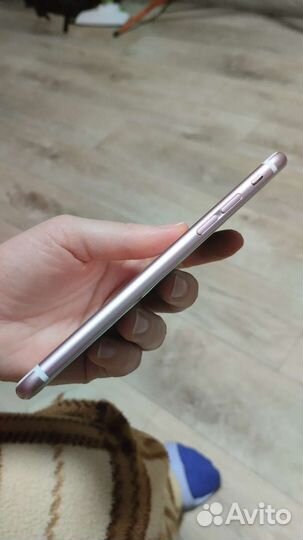 Телефон iPhone 6s