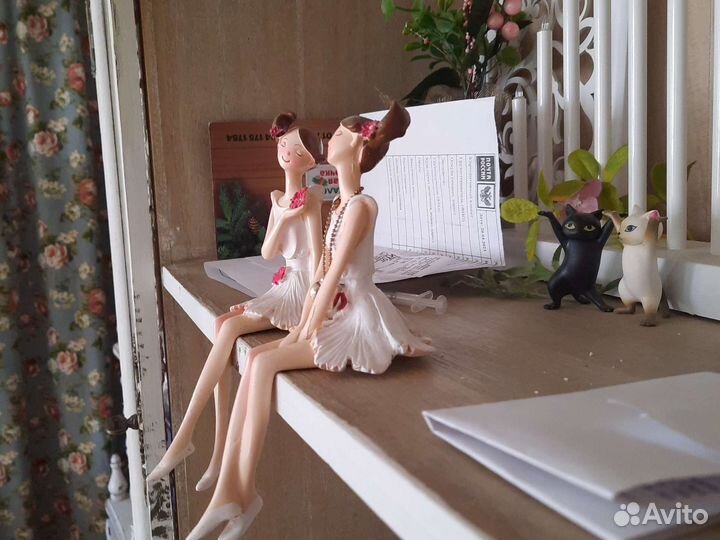 Статуэтки, панно