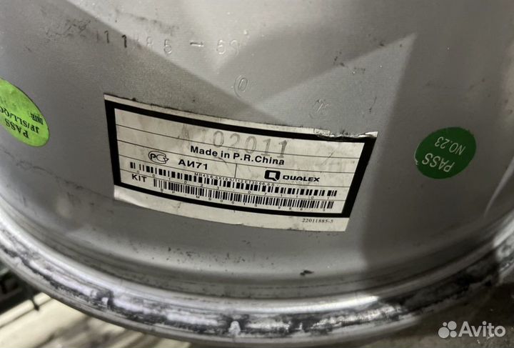 Диски на mercedes r18