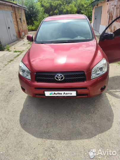 Toyota RAV4 2.0 AT, 2008, 228 000 км