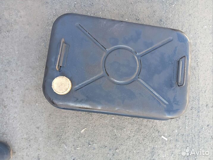 Канистра 30 литров железная