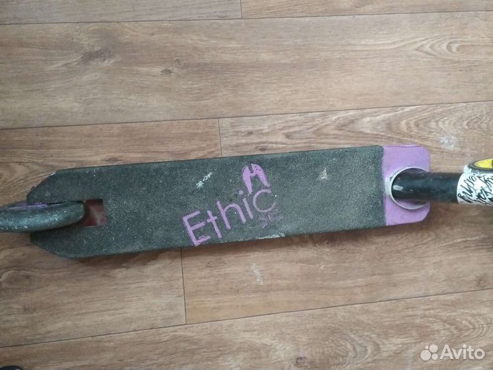 Трюковой самокат