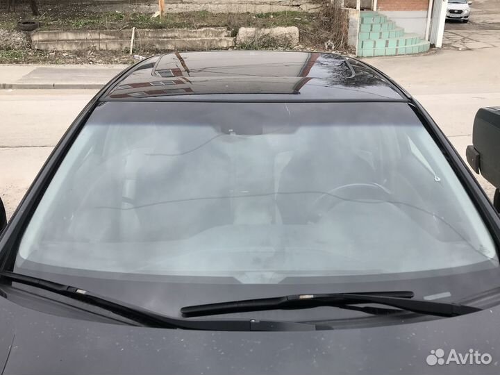 Лобовое стекло на Honda 