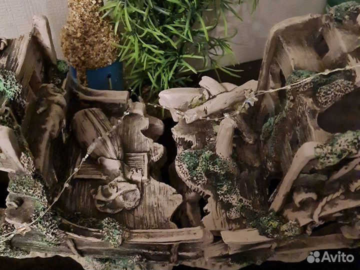 Корабль в аквариум