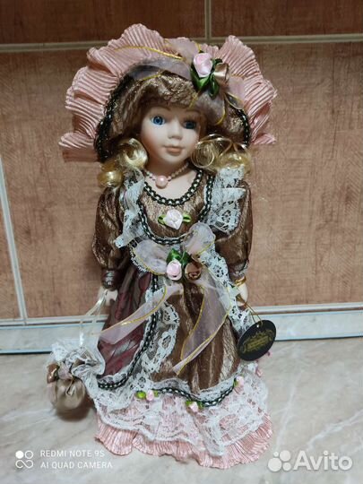 Коллекционная кукла