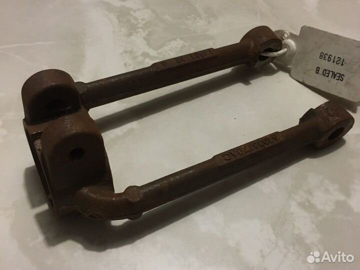 Крепление амортизатораK1-Cherokee,KJ-Jeep Liberty