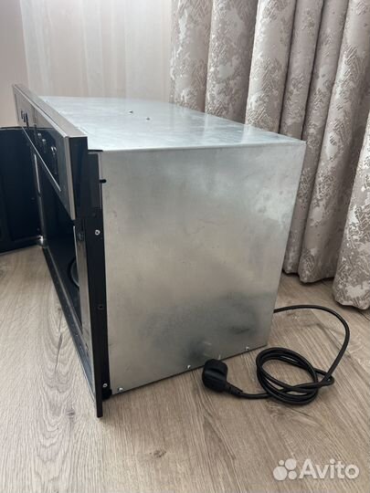 Встр. микровол. печь HotpointAriston на запчасти