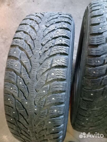 Nokian Tyres Hakkapeliitta 9 SUV 215/65 R17