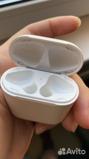 Беспроводные наушники apple airpods