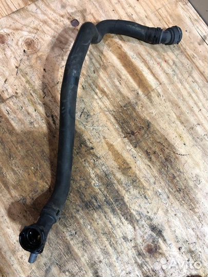 Патрубок радиатора Volkswagen Passat 3C5 BVY