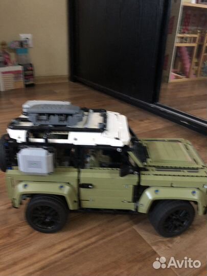 Lego technic 42110 land rover defender