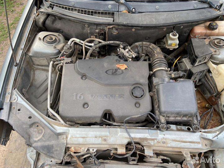 LADA Priora 1.6 МТ, 2010, битый, 200 000 км