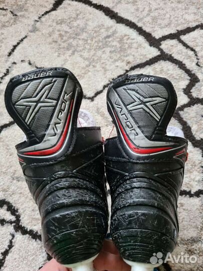 Коньки хоккейные