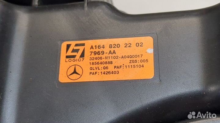 Сабвуфер Mercedes ML W164, 2007