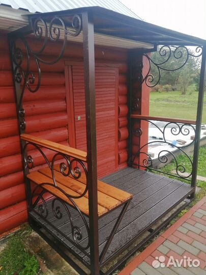 Навес над крыльцом