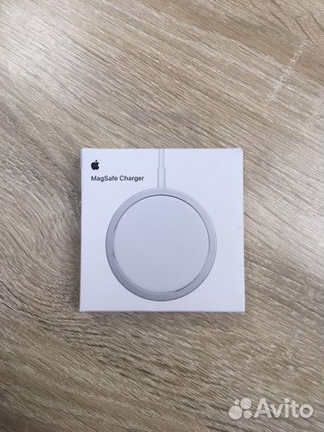 Беспроводная зарядка Apple Magsafe