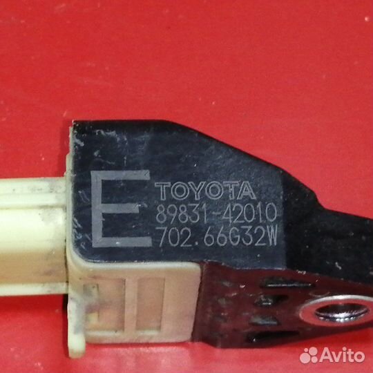 Датчик подушек безопасности передний Toyota Camry
