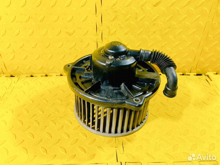 Мотор печки Toyota Vista V20 1986-1991