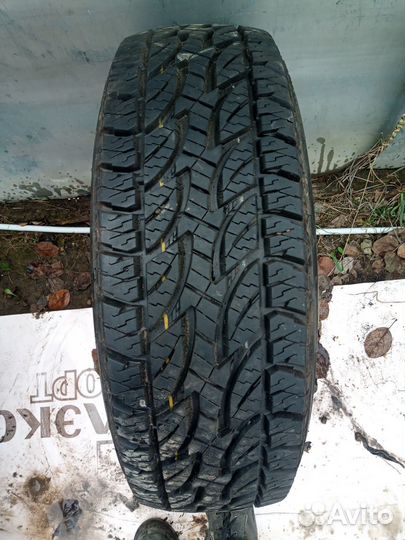 Bridgestone Dueler A/T 235/75 R15