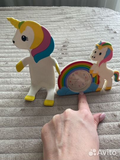 Часы и подставка для телефона (пони)
