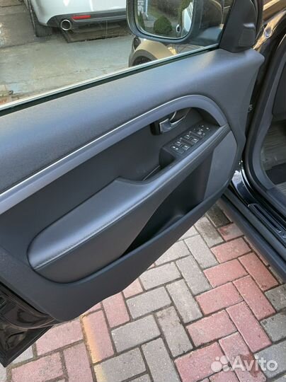 Volvo XC70 2.4 AT, 2014, 329 000 км