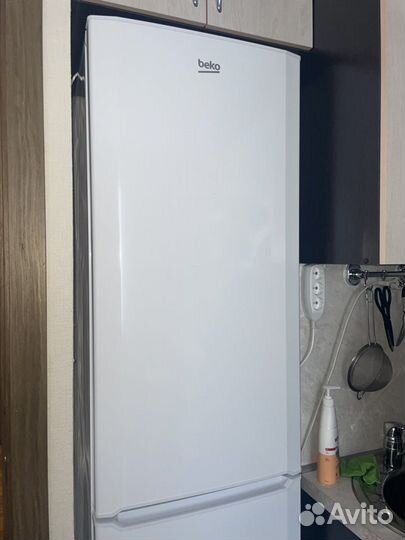 Холодильник Beko 54x201x60